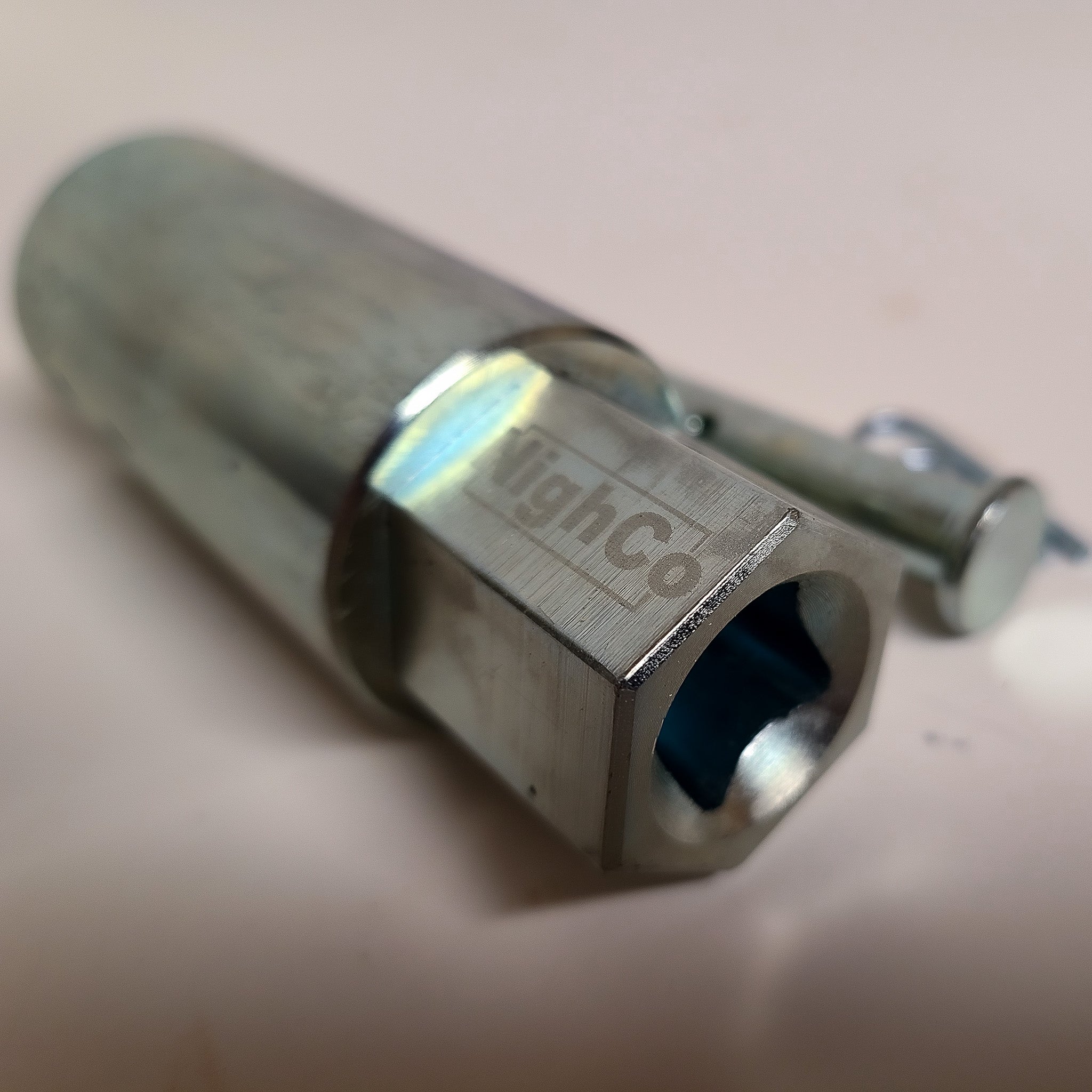 Load video: NighCo Jack &amp; Drill - Drill to trailer jack adapter